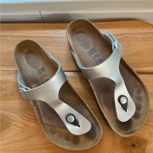 Birkenstock Gizeh Silver Metallic Sandals